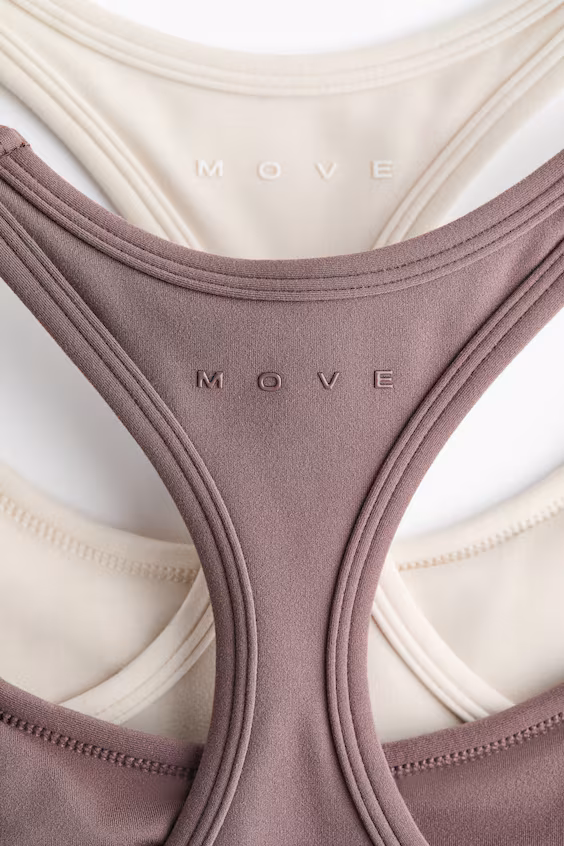 Спортивный бюстгальтер medium support с технологией softmove™