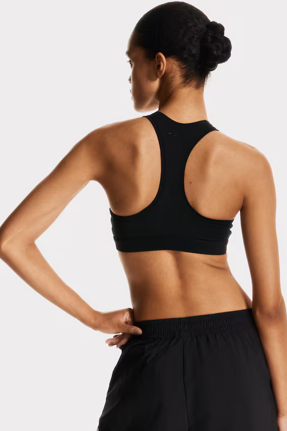 Спортивный бюстгальтер с технологией cool handfeel drymove™