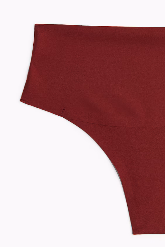 Трусы-стринги средней формы