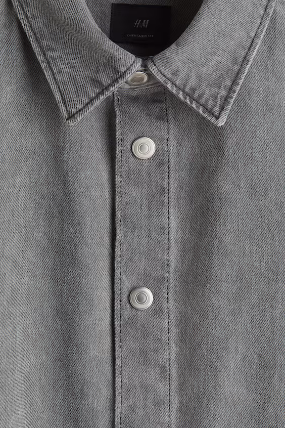 Рубашка из джинсовой ткани с избыточным кроем