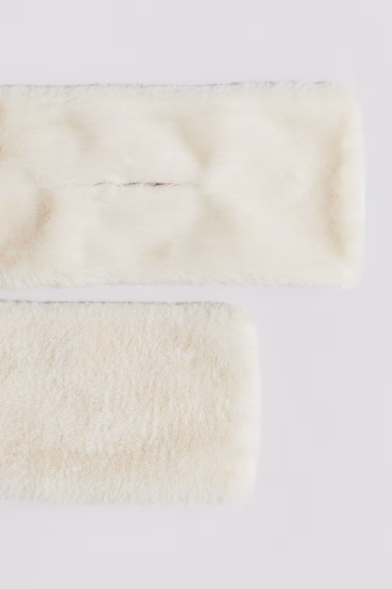 Шарф из мягкой ворсистой пряжи