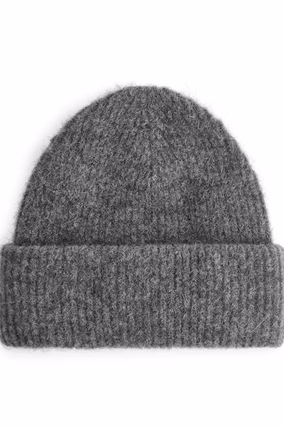 Шапка из смеси шерсти и альпаки