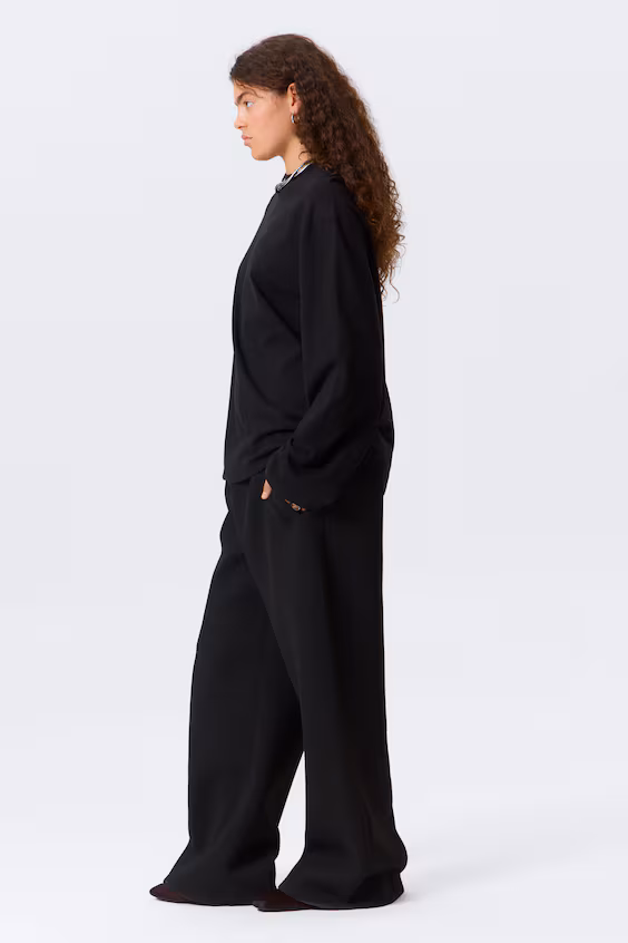 Свитер с длинными рукавами, свободного кроя