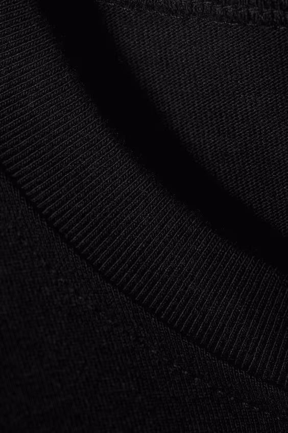 Свитер с длинными рукавами, свободного кроя