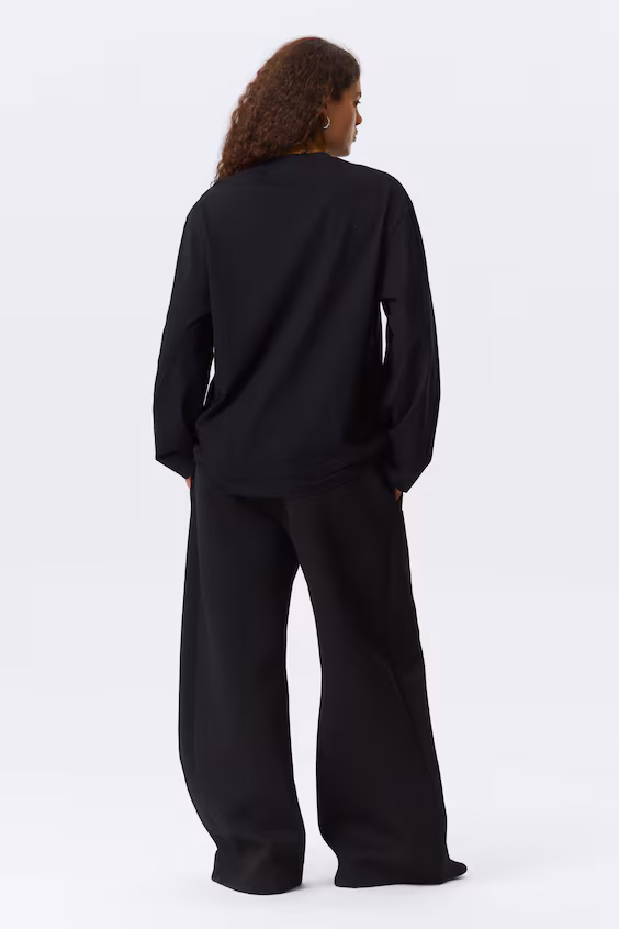 Свитер с длинными рукавами, свободного кроя