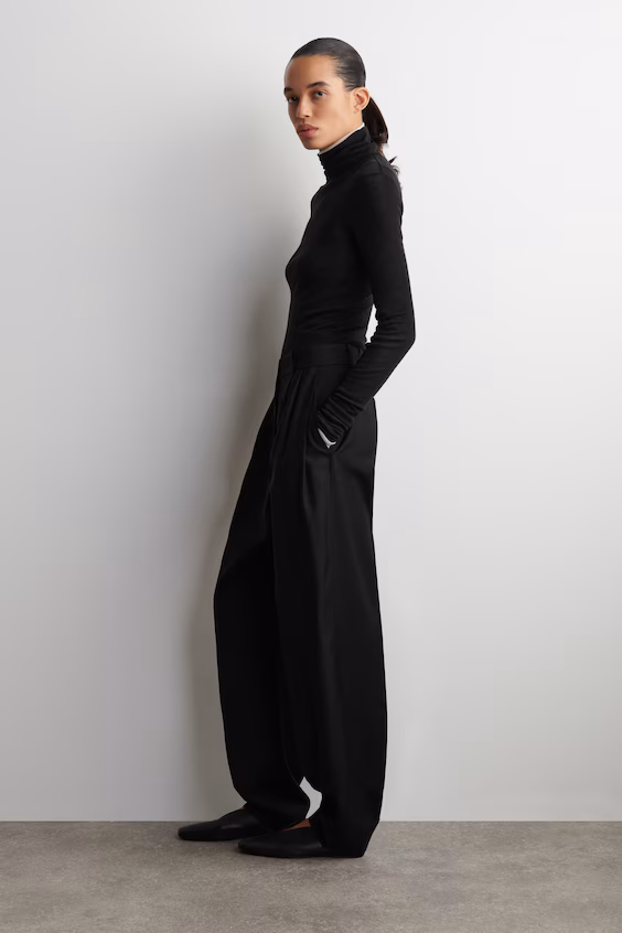 Брюки тюльпан плиссированные из шерстяной смеси