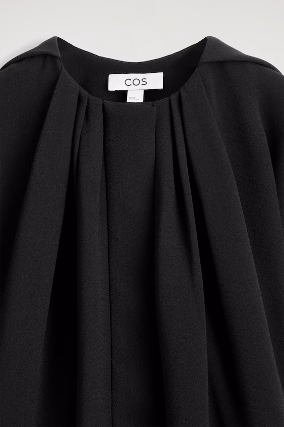 Объемная плиссированная блуза