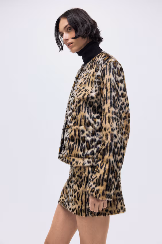 Пальто без воротника