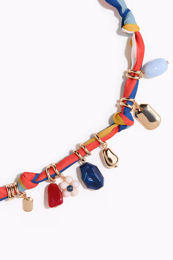 Ожерелье с подвесками