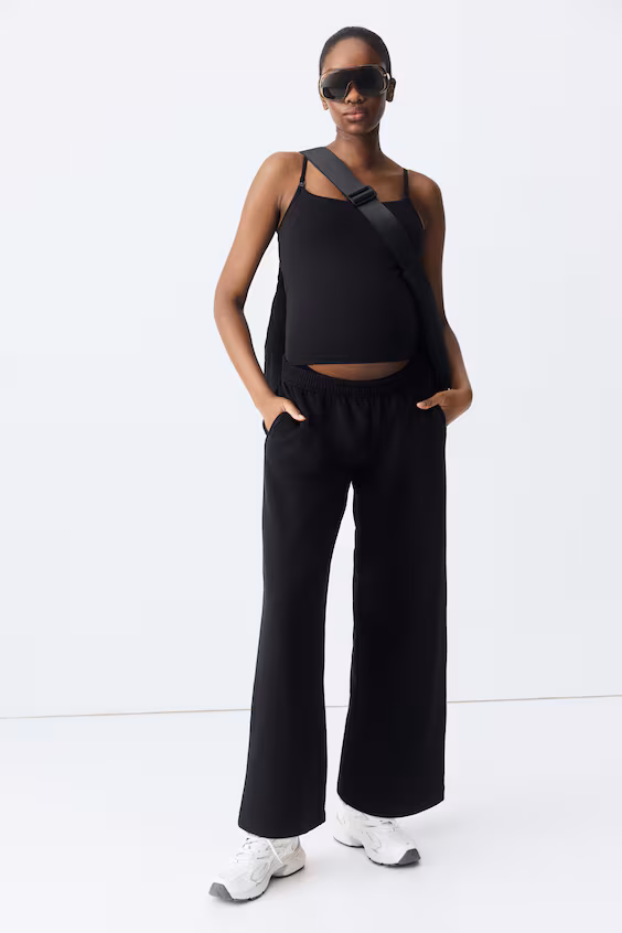 Топ для кормящих мам спортивного стиля