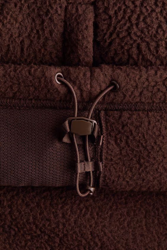 Спортивная бархатистая куртка