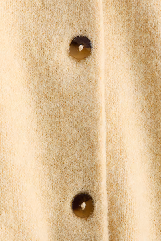 Свободный кардиган из легкой ткани