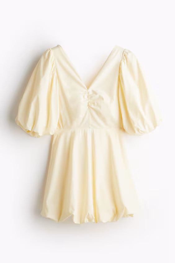 Платье с узелком на спине