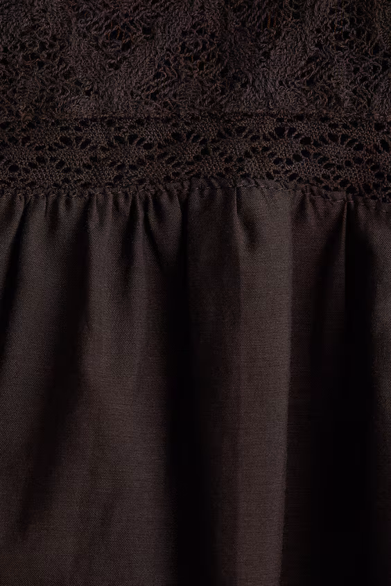 Блузка с кружевом