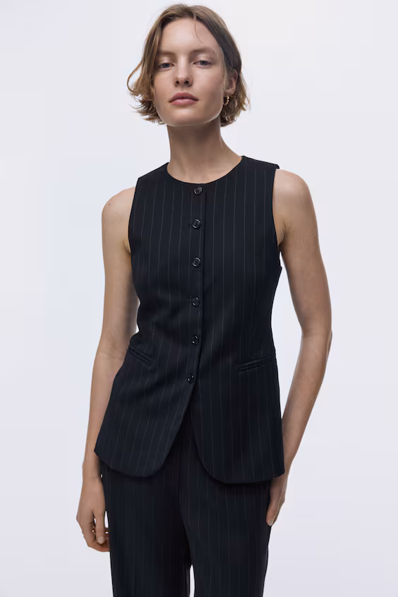 Длинный жилет в классическом стиле