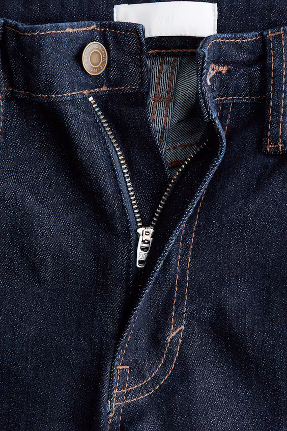 Расклешенные джинсы с высокой талией