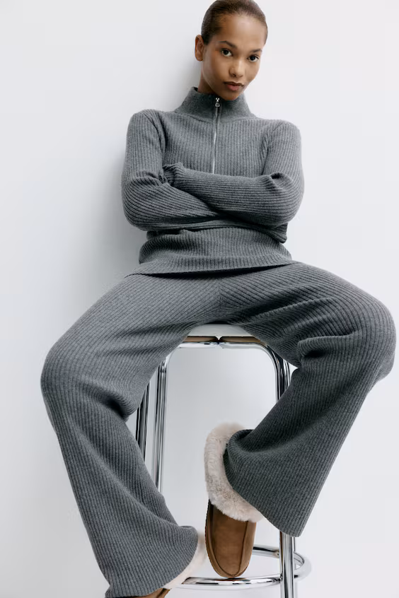 Широкие брюки из рубчикового трикотажа