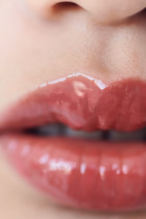 Глянцевый блеск для губ hyper gloss