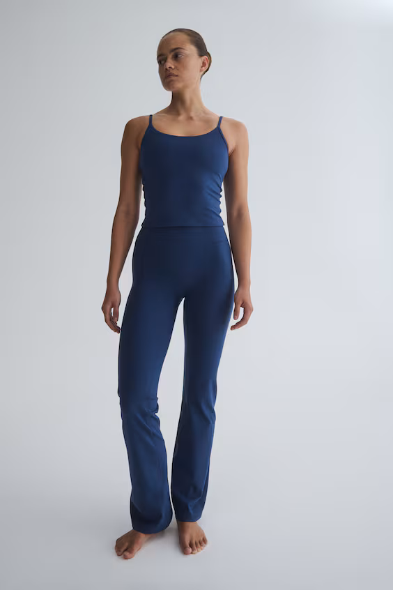 Топ с тонкими бретельками для занятий спортом с технологией softmove™