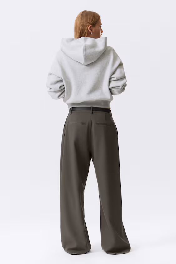 Широкие брюки с пониженной талией