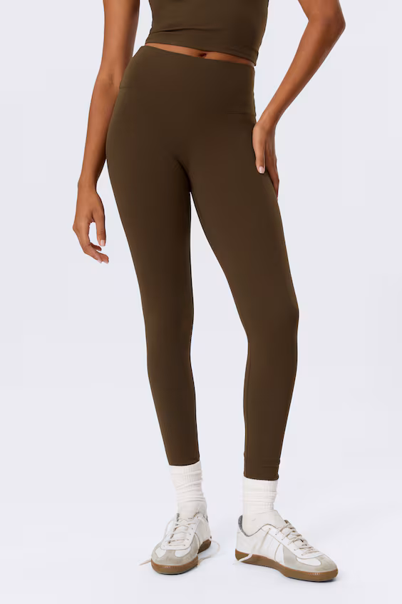 Спортивные леггинсы с высокой посадкой