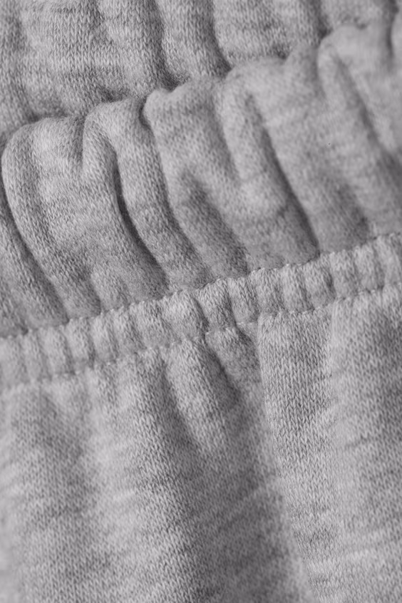 Широкие и тяжелые джоггеры