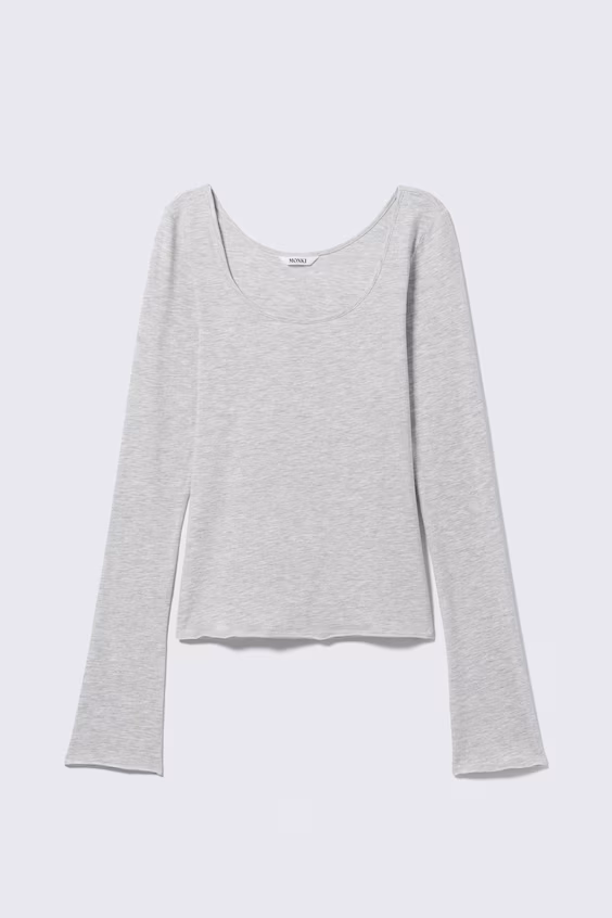 Облегающий топ с длинным рукавом и круглым вырезом