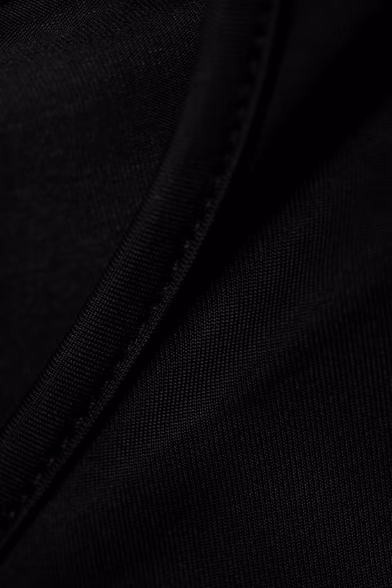 Топ с длинным рукавом и вырезом лодочкой