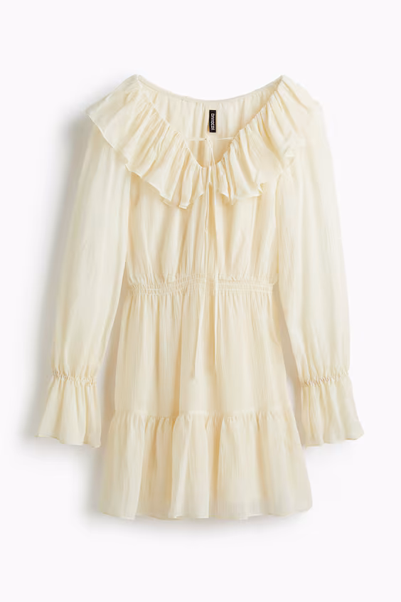 Платье с воротником на рюшах