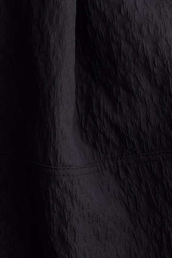 Платье с тонкими бретелями из жаккардовой ткани