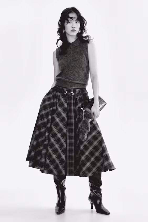 Жилет из меланжевой вязаной ткани с воротником