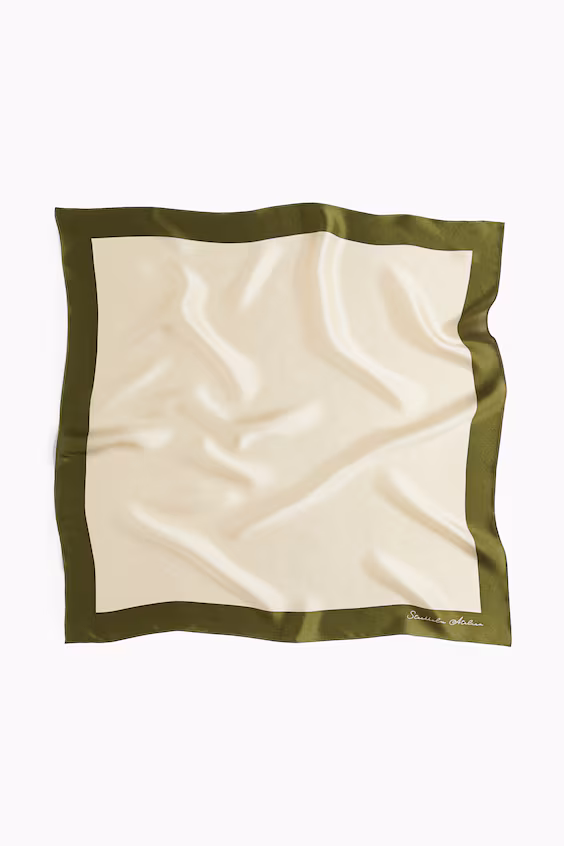 Шелковый платок с узором