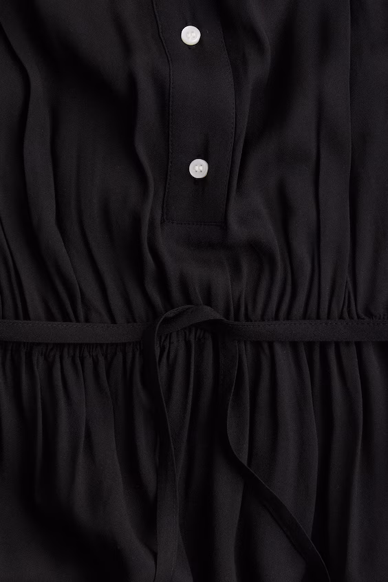 Платье с завязками