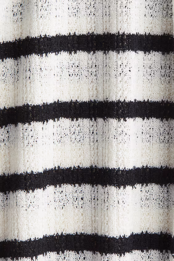 Брюки из легкой ткани на шнуровке