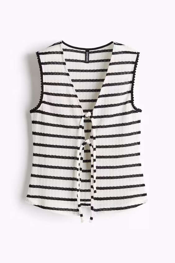 Топ из легкой ткани с завязками