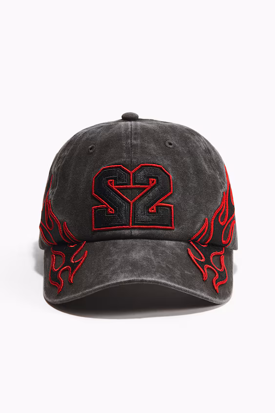 Бейсболка из хлопкового холста с вышивкой