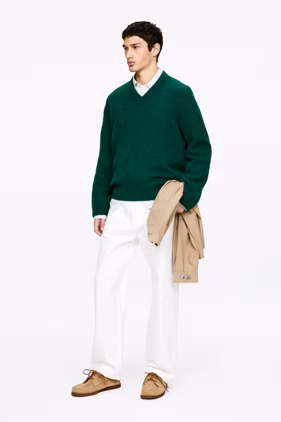 Свитер из альпаки в свободном стиле