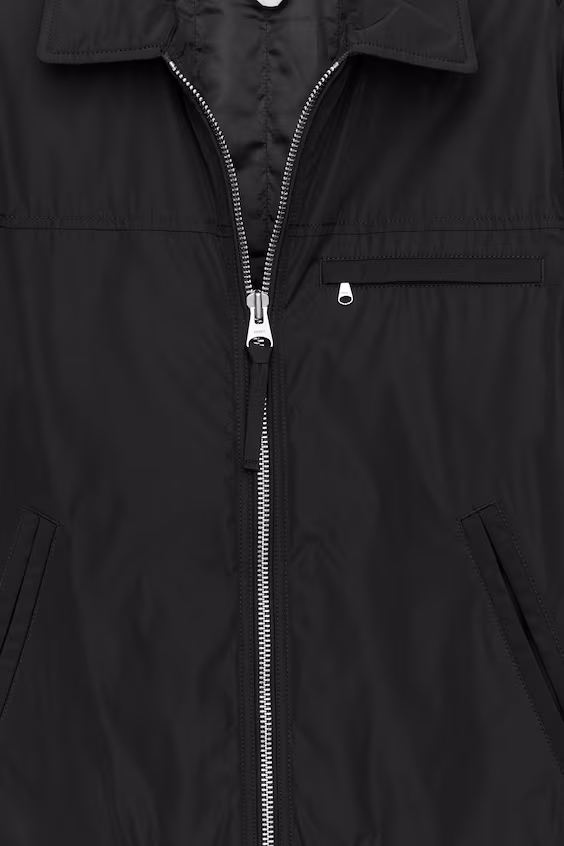 Куртка из нейлона в квадратном крое