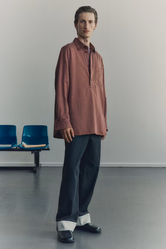 Рубашка свободного кроя с застежкой на пуговицы