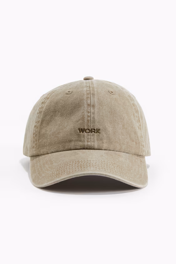 Кепка из хлопка с вышивкой