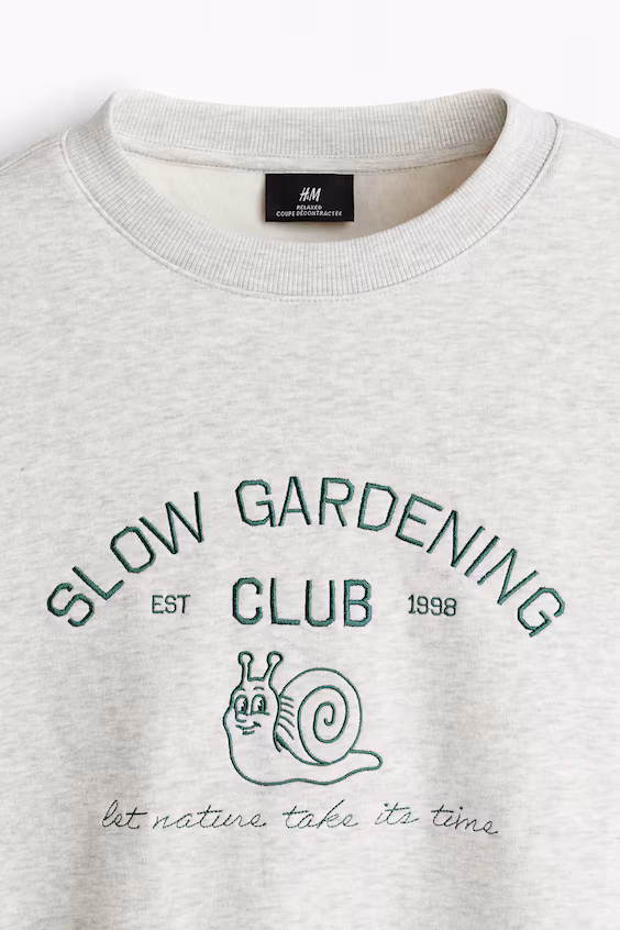 Свитшот с вышитым узором relaxed fit