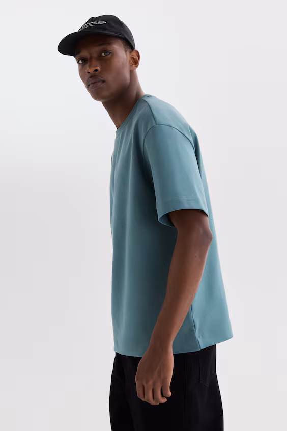 Футболка свободного кроя из интерлока