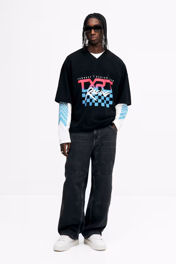 Футболка в сетку с принтом, свободного кроя