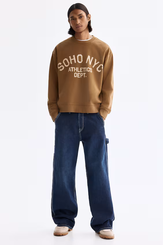 Толстовка с принтами, свободного кроя