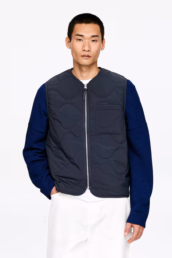 Стёганный жилет с подкладкой 2 в 1