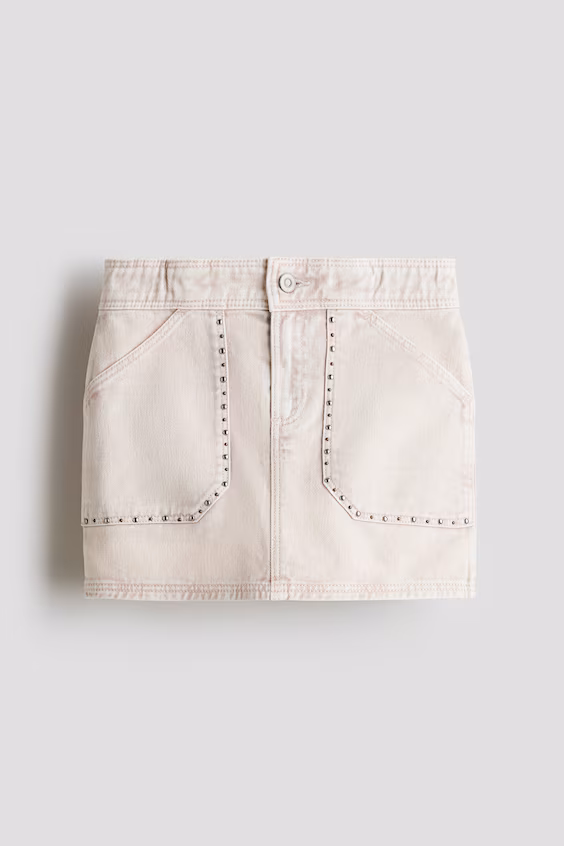 Юбка из джинсовой ткани с заклепками