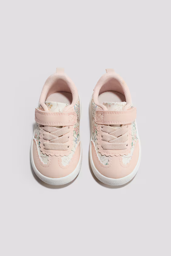 Принтованные кроссовки