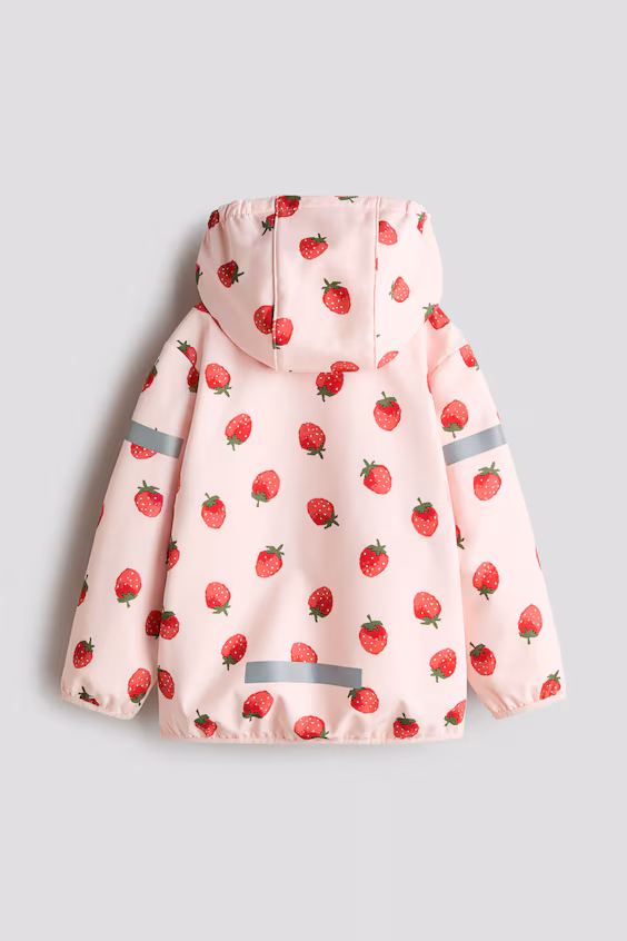 Ветровка из водостойкого материала