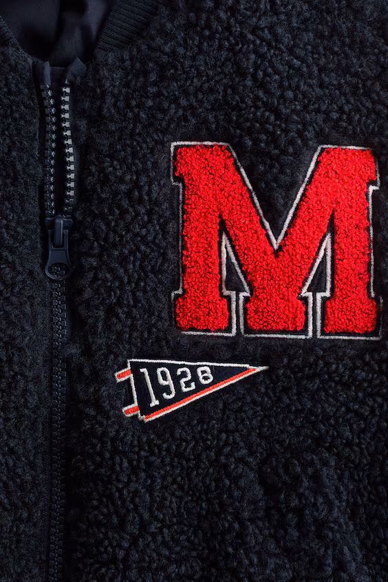 Плюшевая бейсбольная куртка