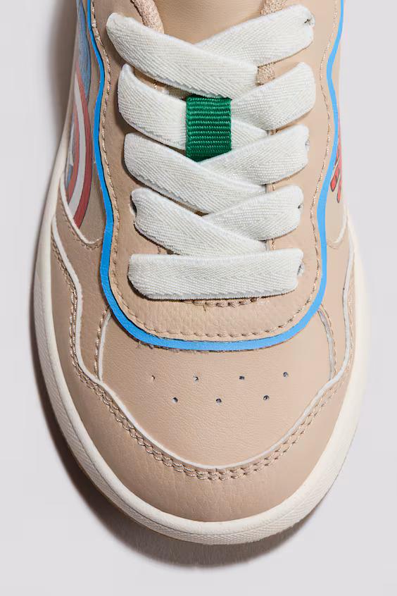 Кроссовки с принтом